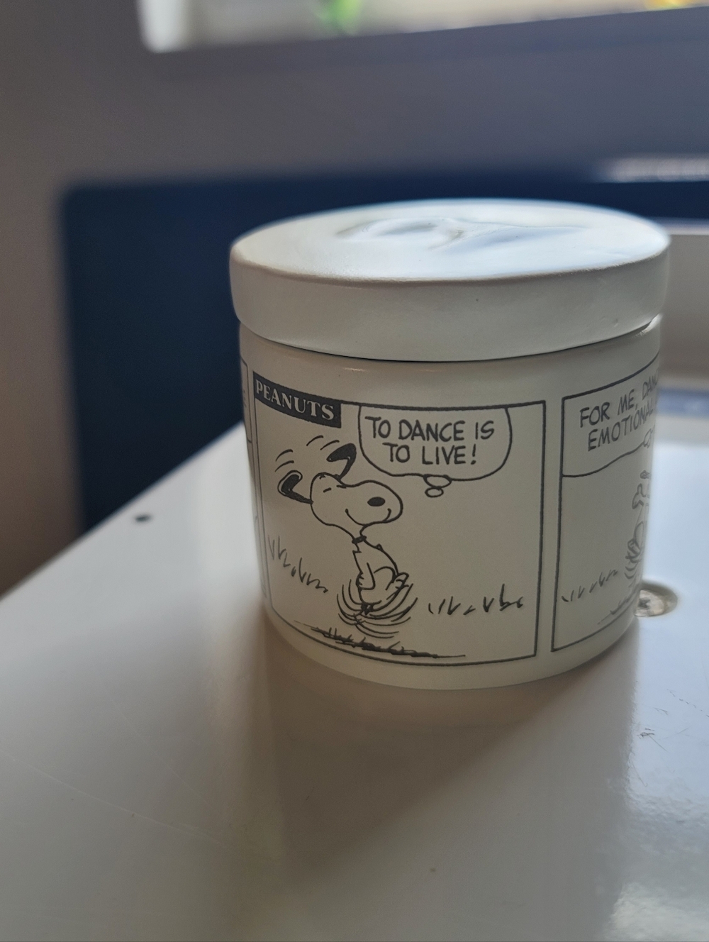 Hallmark White Ceramic Snoopy Jar - Black Illustration - Picture 7 of 10